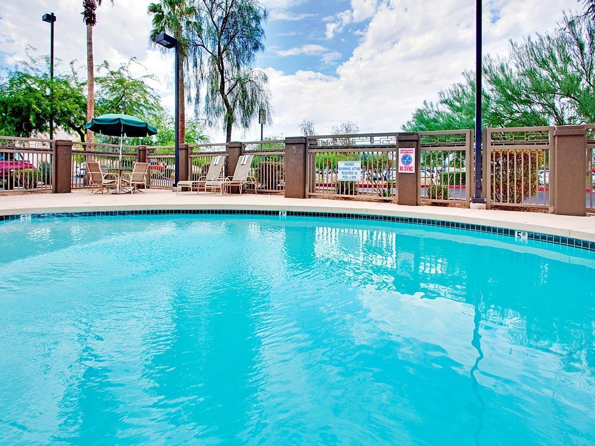 Holiday Inn Express Peoria North - Glendale By Ihg Екстер'єр фото