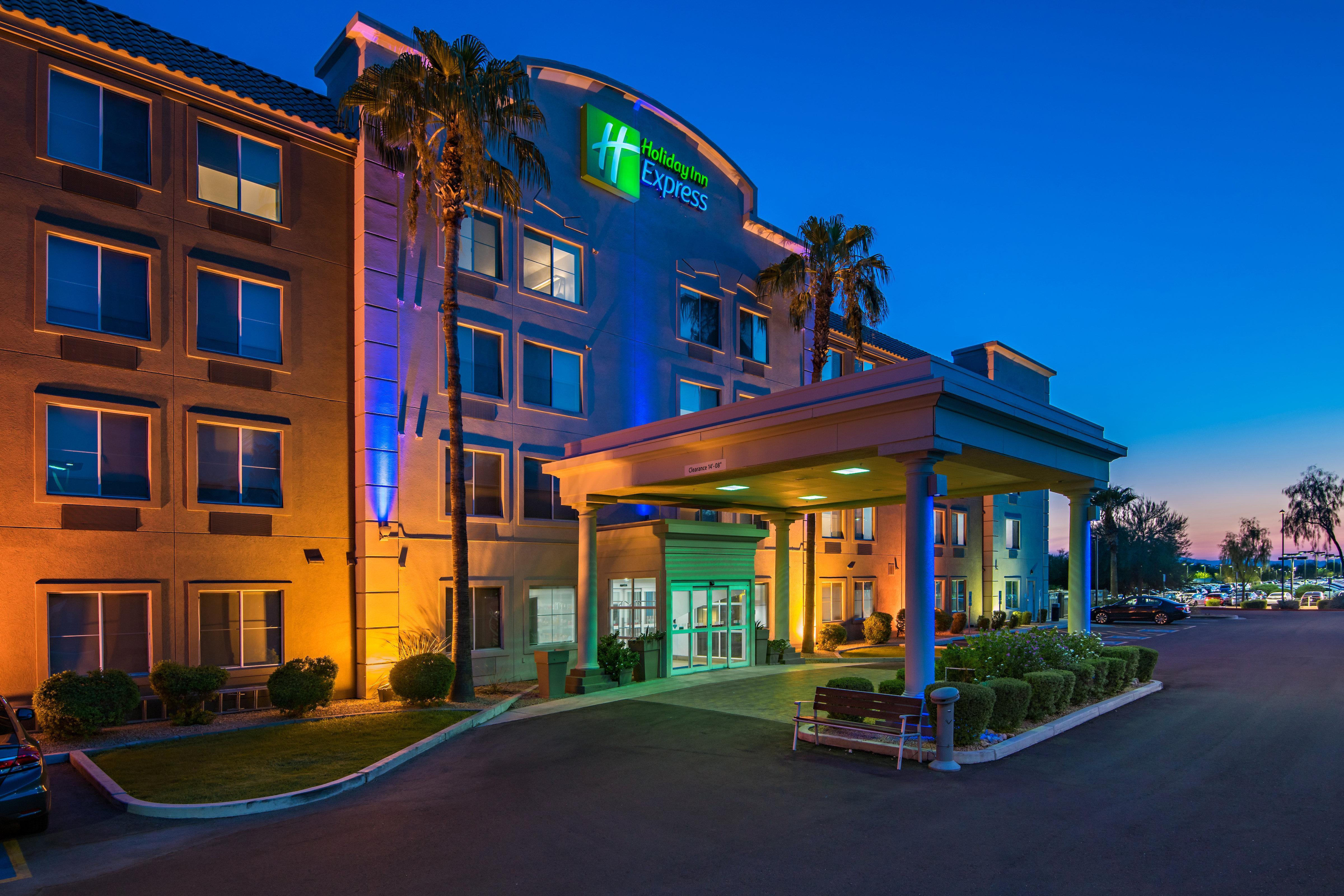 Holiday Inn Express Peoria North - Glendale By Ihg Екстер'єр фото
