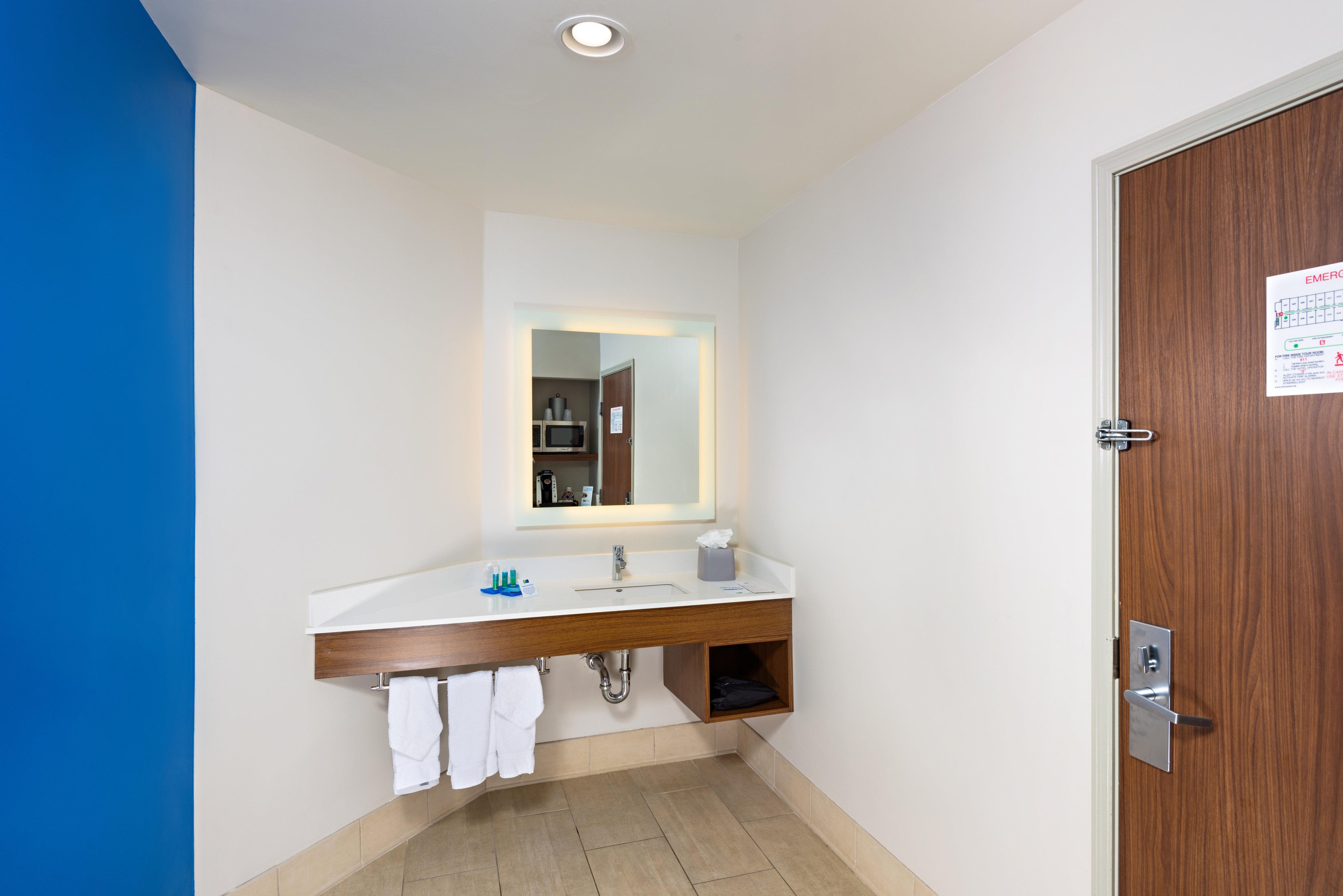 Holiday Inn Express Peoria North - Glendale By Ihg Екстер'єр фото