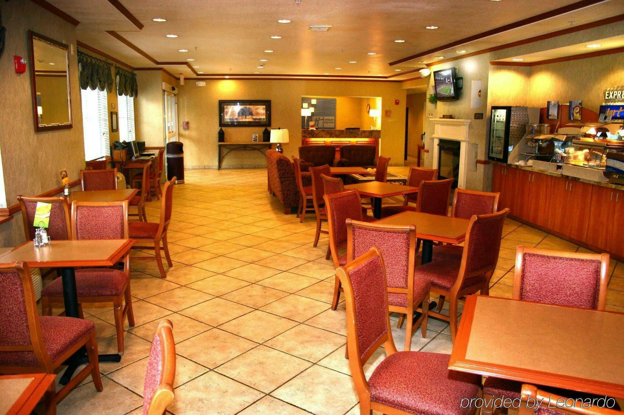 Holiday Inn Express Peoria North - Glendale By Ihg Екстер'єр фото